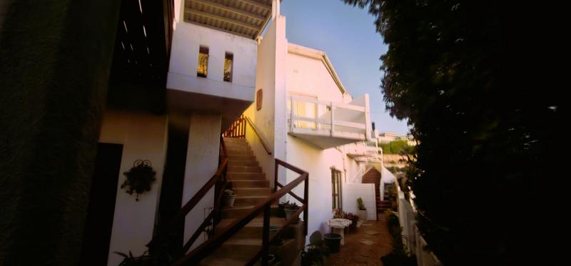7 Bedroom Property for Sale in Middedorp Western Cape